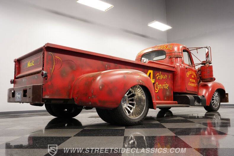 1960 Mack B-Series