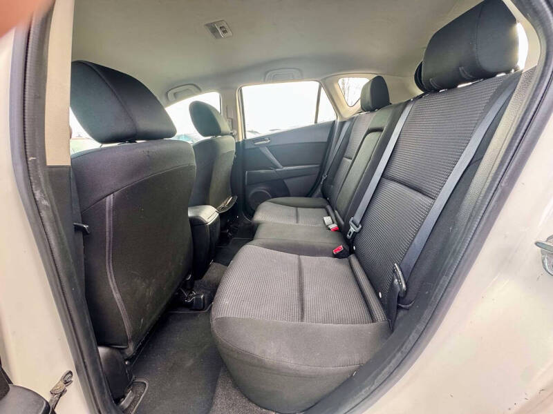 2013 Mazda MAZDA3 i Touring