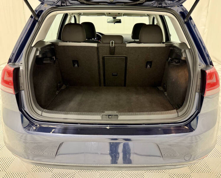 2016 Volkswagen e-Golf SE