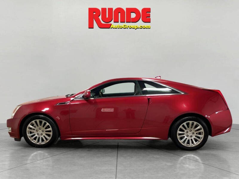 Used 2013 Cadillac CTS Coupe Premium Collection with VIN 1G6DS1E35D0107204 for sale in Hazel Green, WI