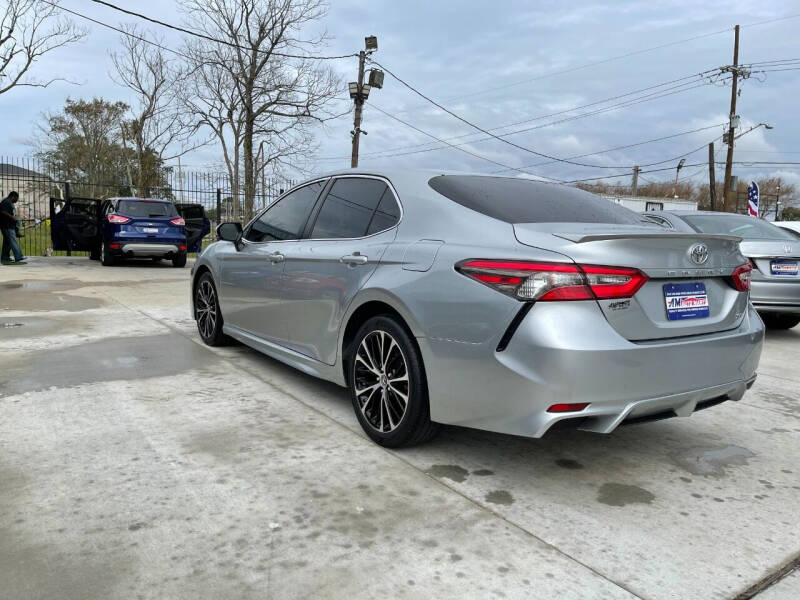2018 Toyota Camry SE
