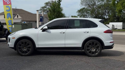 2017 Porsche Cayenne S