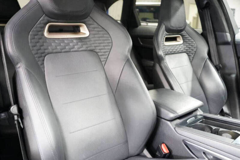 2023 Jaguar F-PACE SVR