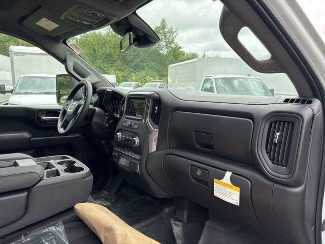 2025 GMC Sierra 3500HD