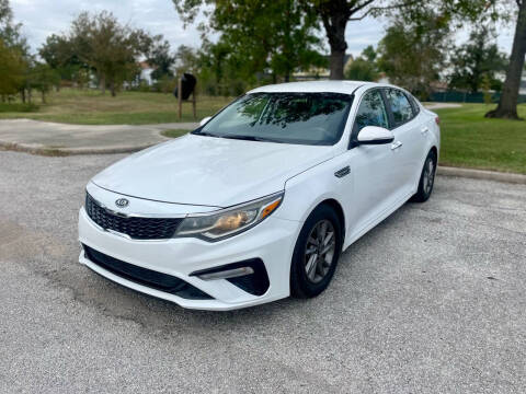 2020 Kia Optima for sale at 3M Motors LLC in Houston TX