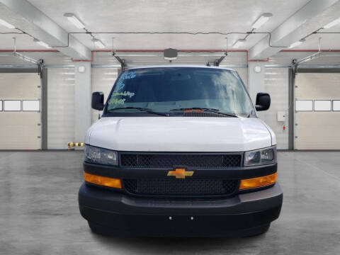 2025 Chevrolet Express 2500