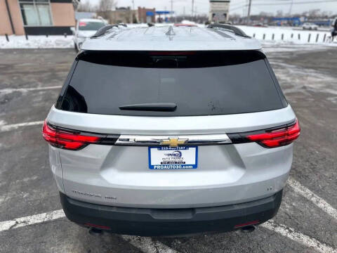 2022 Chevrolet Traverse LT Cloth
