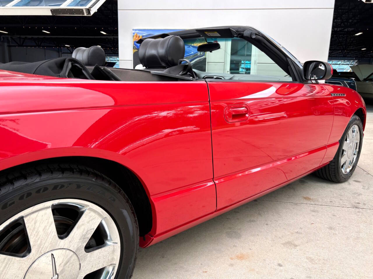 2002 Ford Thunderbird 17