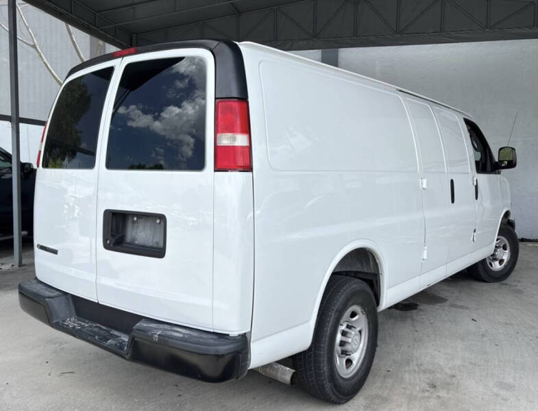 2020 Chevrolet Express 2500