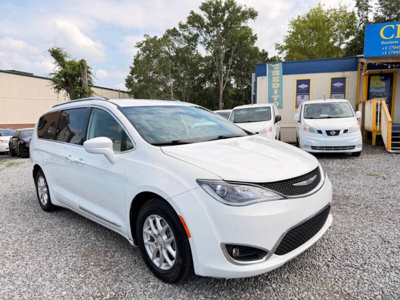 2020 Chrysler Pacifica Touring L