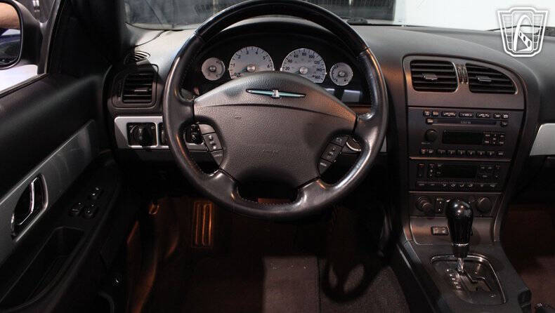 2004 Ford Thunderbird Deluxe