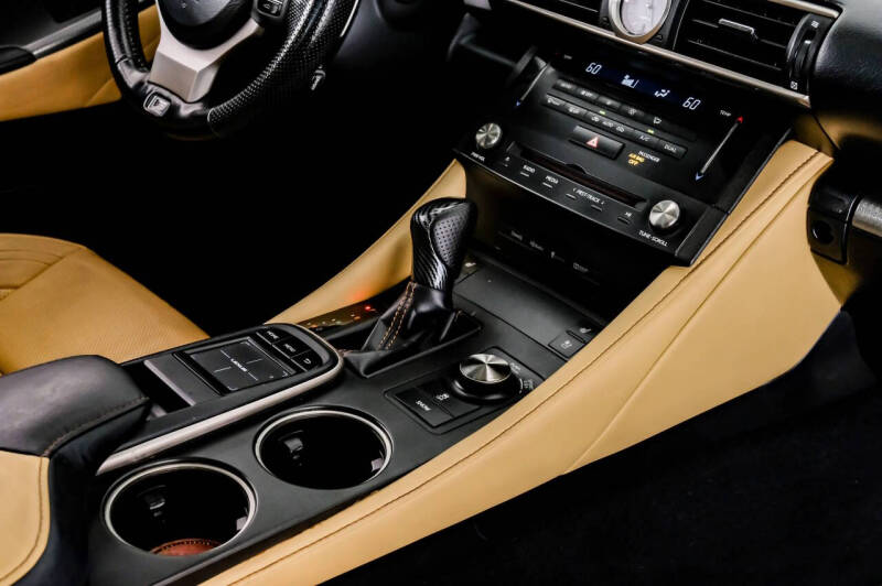 2016 Lexus RC 200t