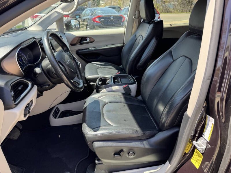 2019 Chrysler Pacifica Touring L