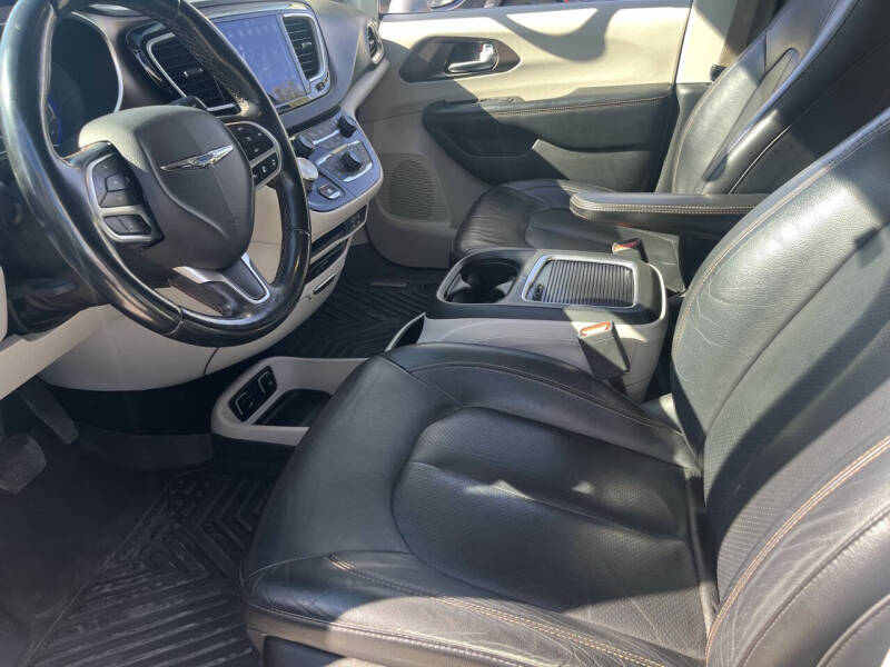 2018 Chrysler Pacifica Touring L Plus