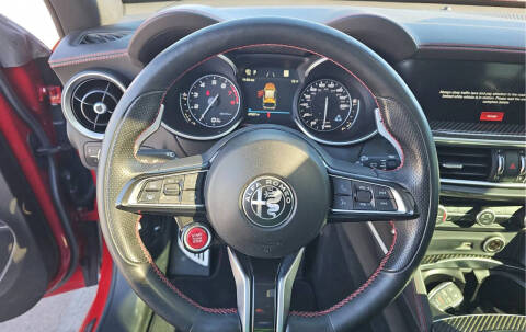 2021 Alfa Romeo Stelvio Quadrifoglio