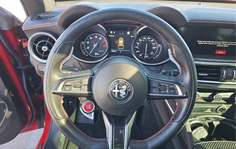 2021 Alfa Romeo Stelvio Quadrifoglio