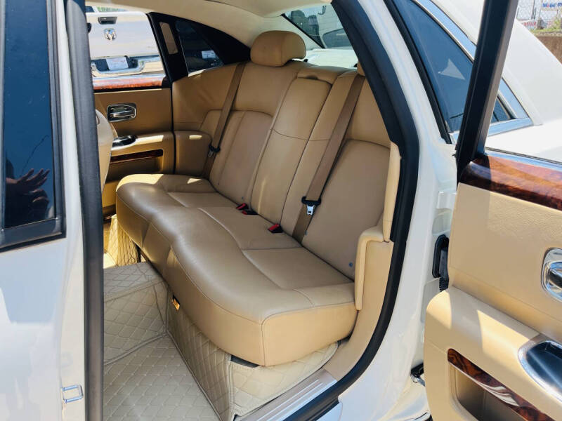 2010 Rolls-Royce Ghost