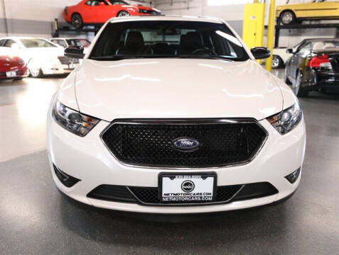 2016 Ford Taurus SHO