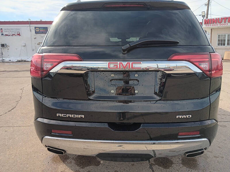 2017 GMC Acadia Denali