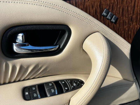 2017 Nissan Armada SL