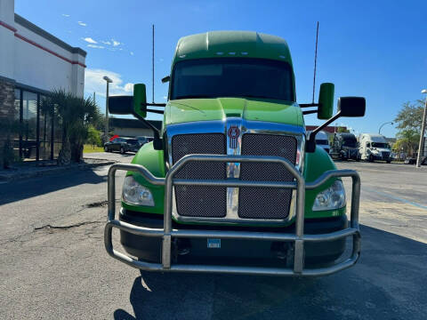2020 Kenworth T680 for sale at The Auto Market Sales & Services Inc. in Orlando FL
