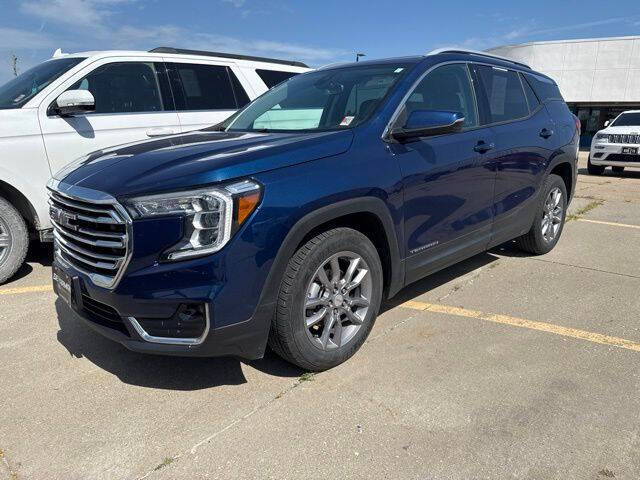 2022 GMC Terrain SLT