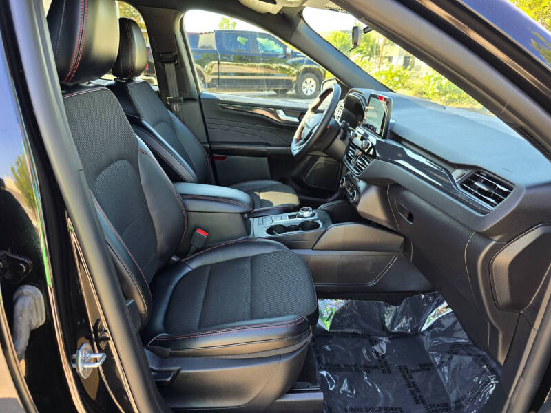 2025 Ford Escape ST-Line