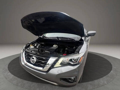 2017 Nissan Pathfinder Platinum