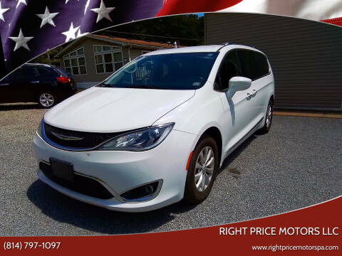 2019 Chrysler Pacifica for sale at Right Price Motors LLC in Cranberry PA