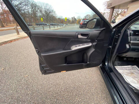 2012 Toyota Camry SE