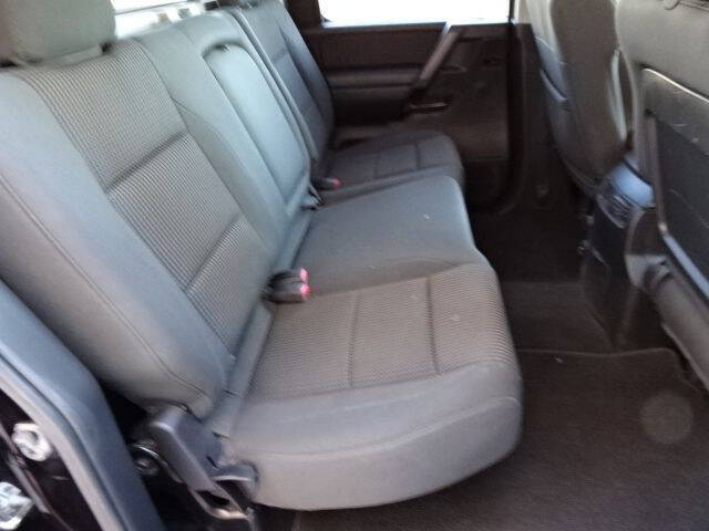 2014 Nissan Titan SV