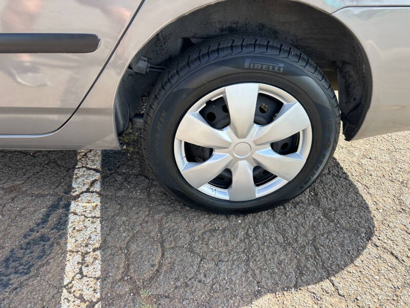 2004 Toyota Corolla CE