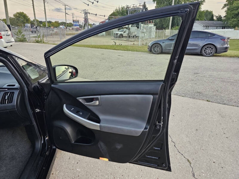 2014 Toyota Prius Five