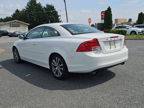 2011 Volvo C70 T5