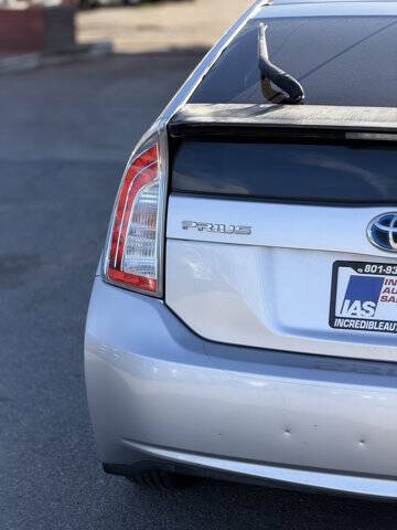 2012 Toyota Prius Two