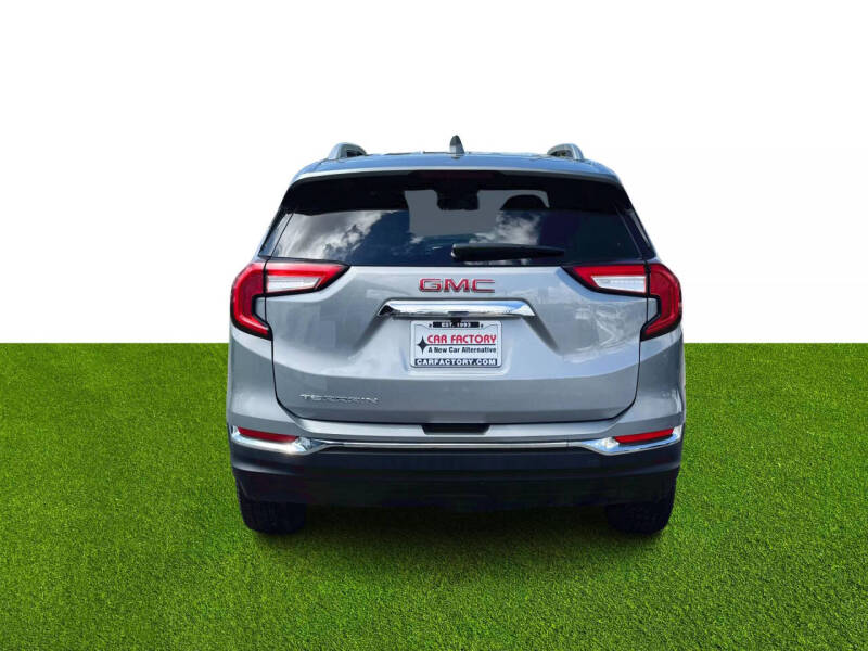 2023 GMC Terrain SLT