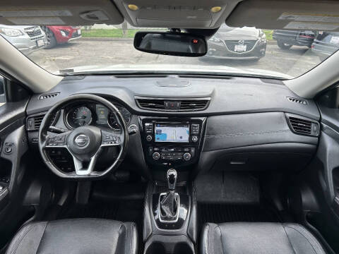 2017 Nissan Rogue SL