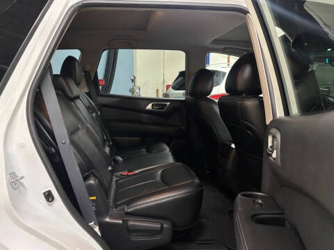 2016 Nissan Pathfinder Platinum