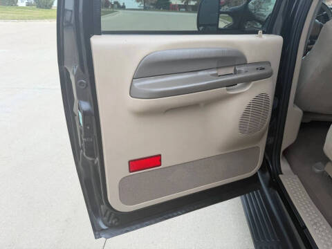 2003 Ford Excursion XLT