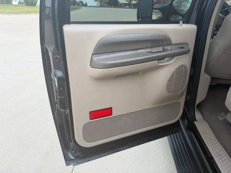 2003 Ford Excursion XLT