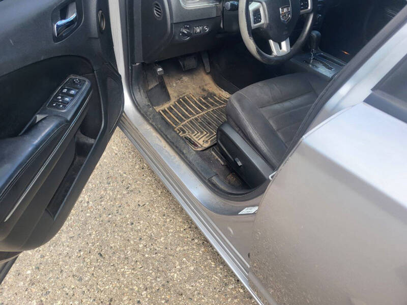 2013 Dodge Charger SE