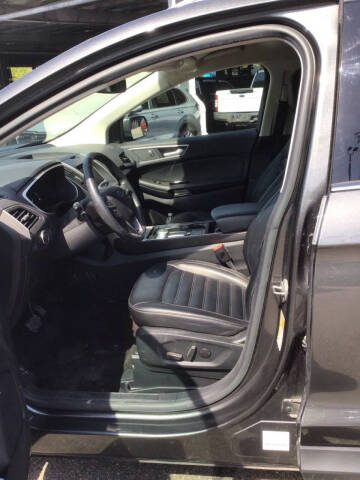 2020 Ford Edge SEL