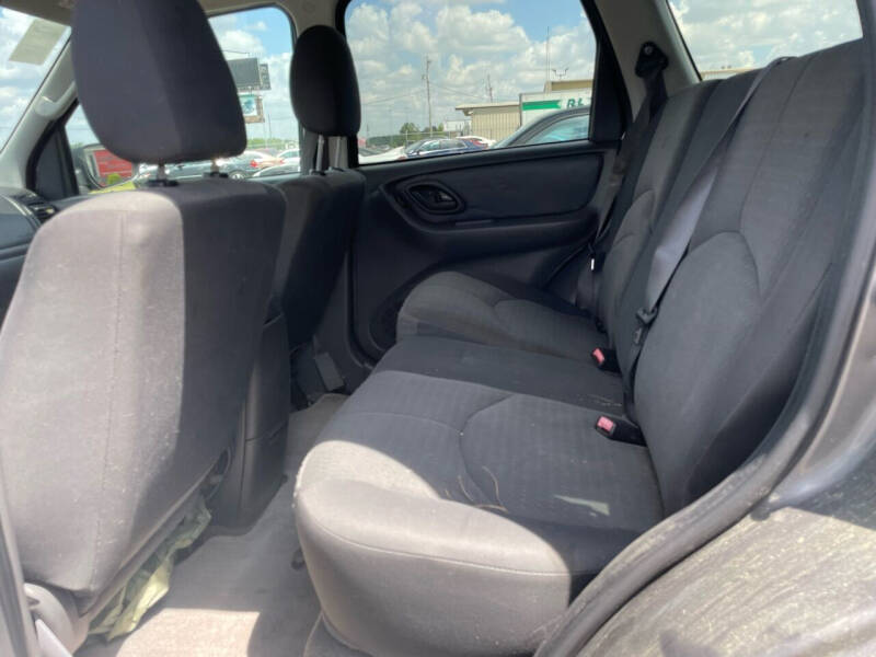 2006 Mazda Tribute i