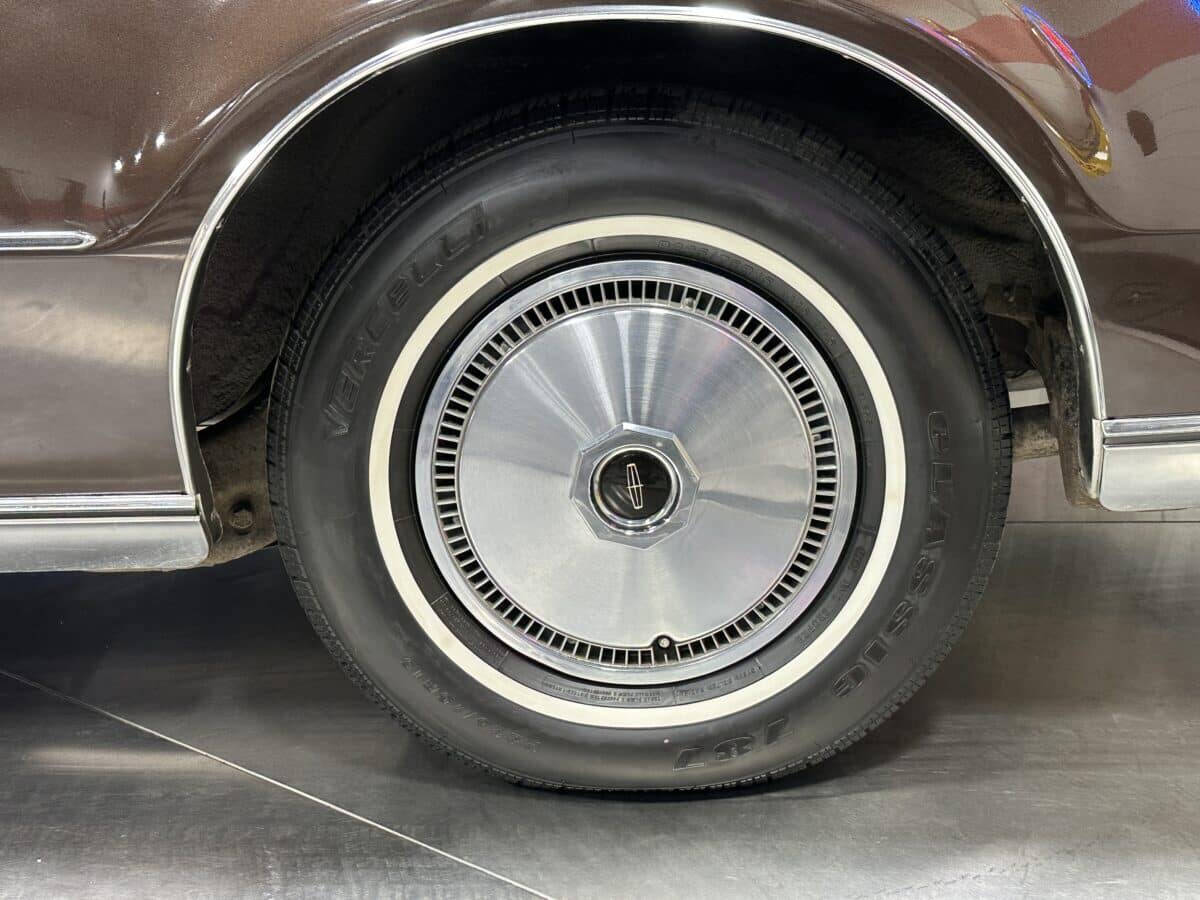 1973 Lincoln Continental 52