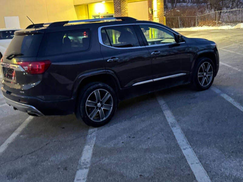 2017 GMC Acadia Denali