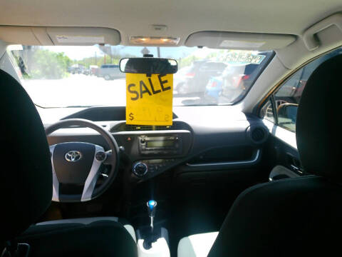 2014 Toyota Prius c Two