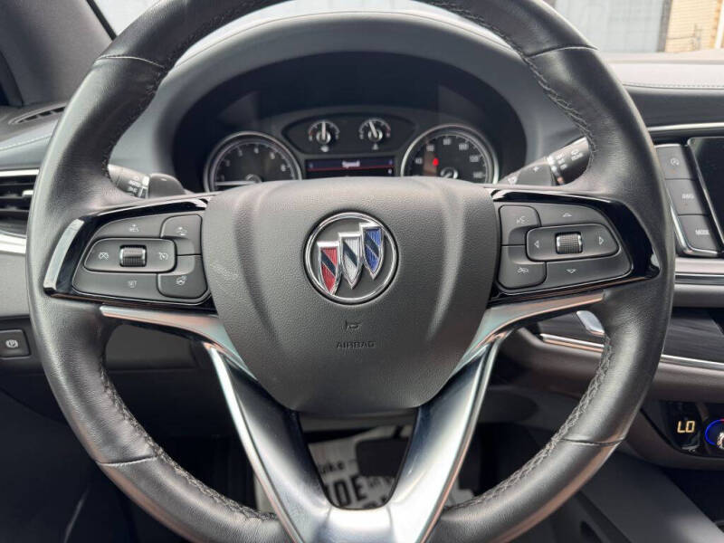 2022 Buick Enclave Essence