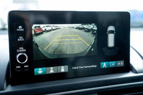 2023 Honda Pilot EX-L w/Rear Captain's Chairs