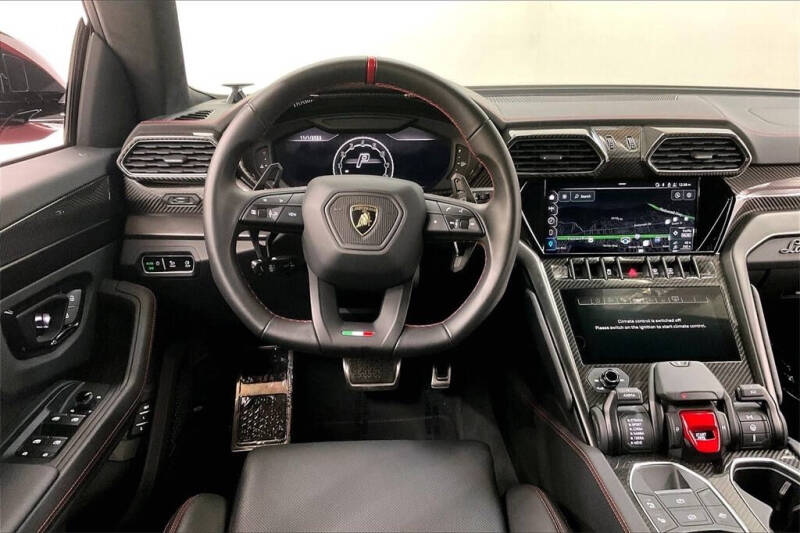 2023 Lamborghini Urus S