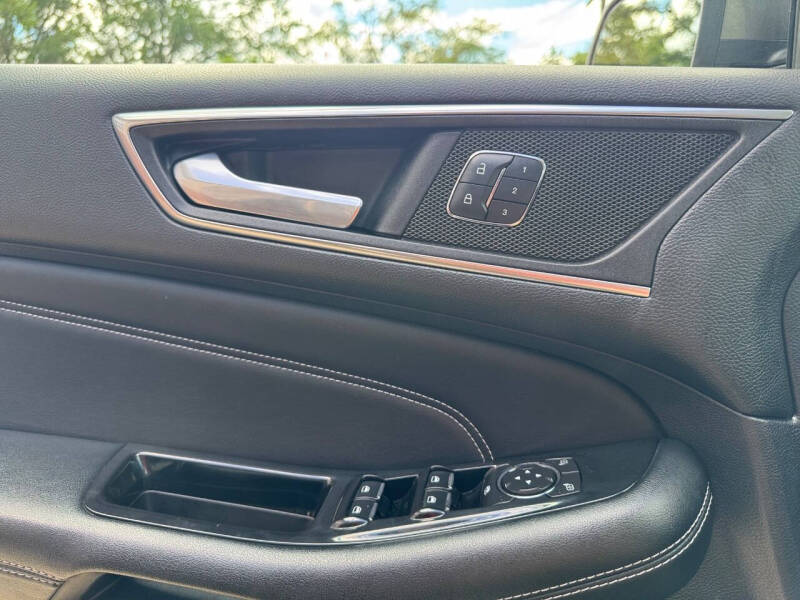 2016 Ford Edge Titanium